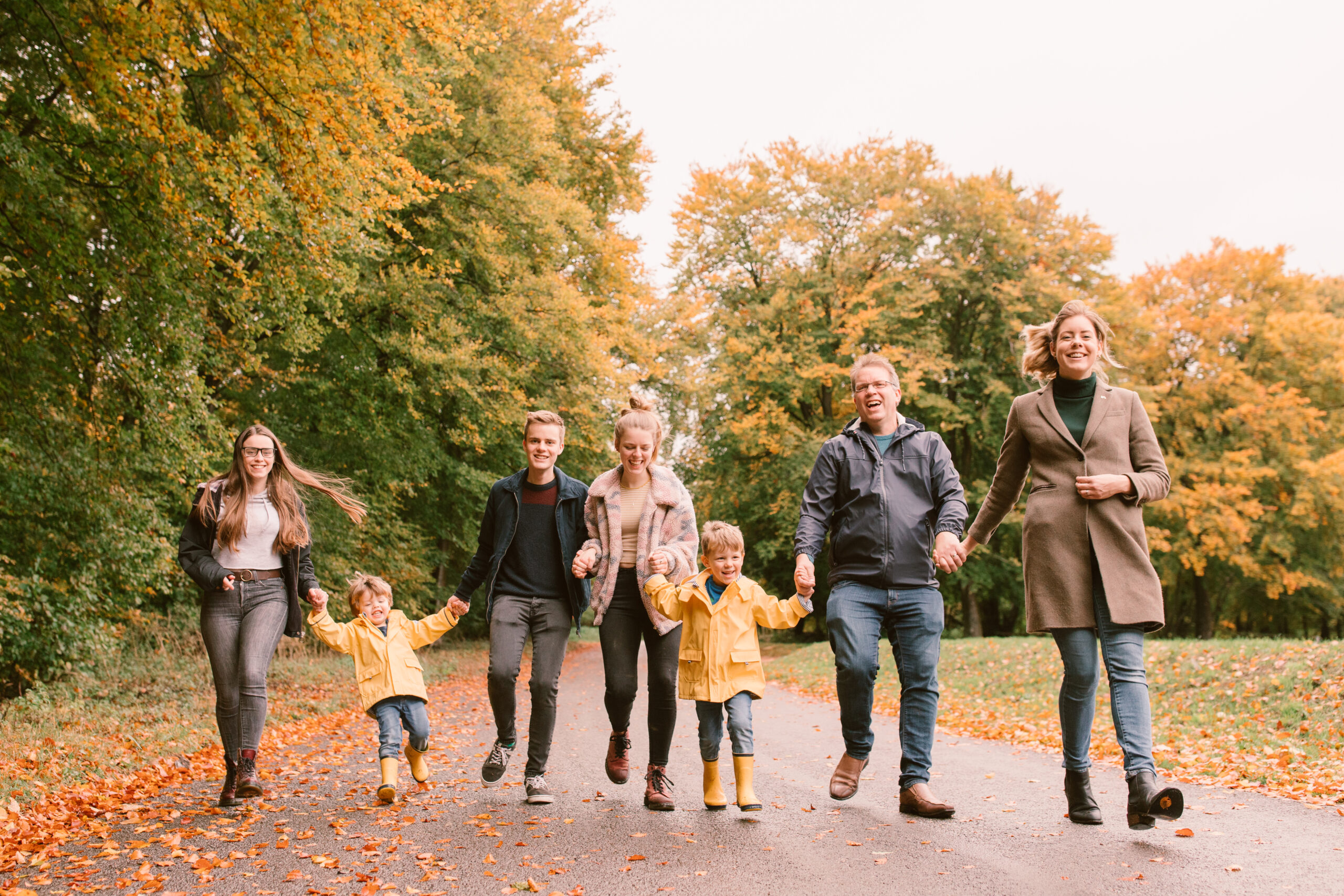 Natural Family photography - Running Family Natural Family photography - Running Family